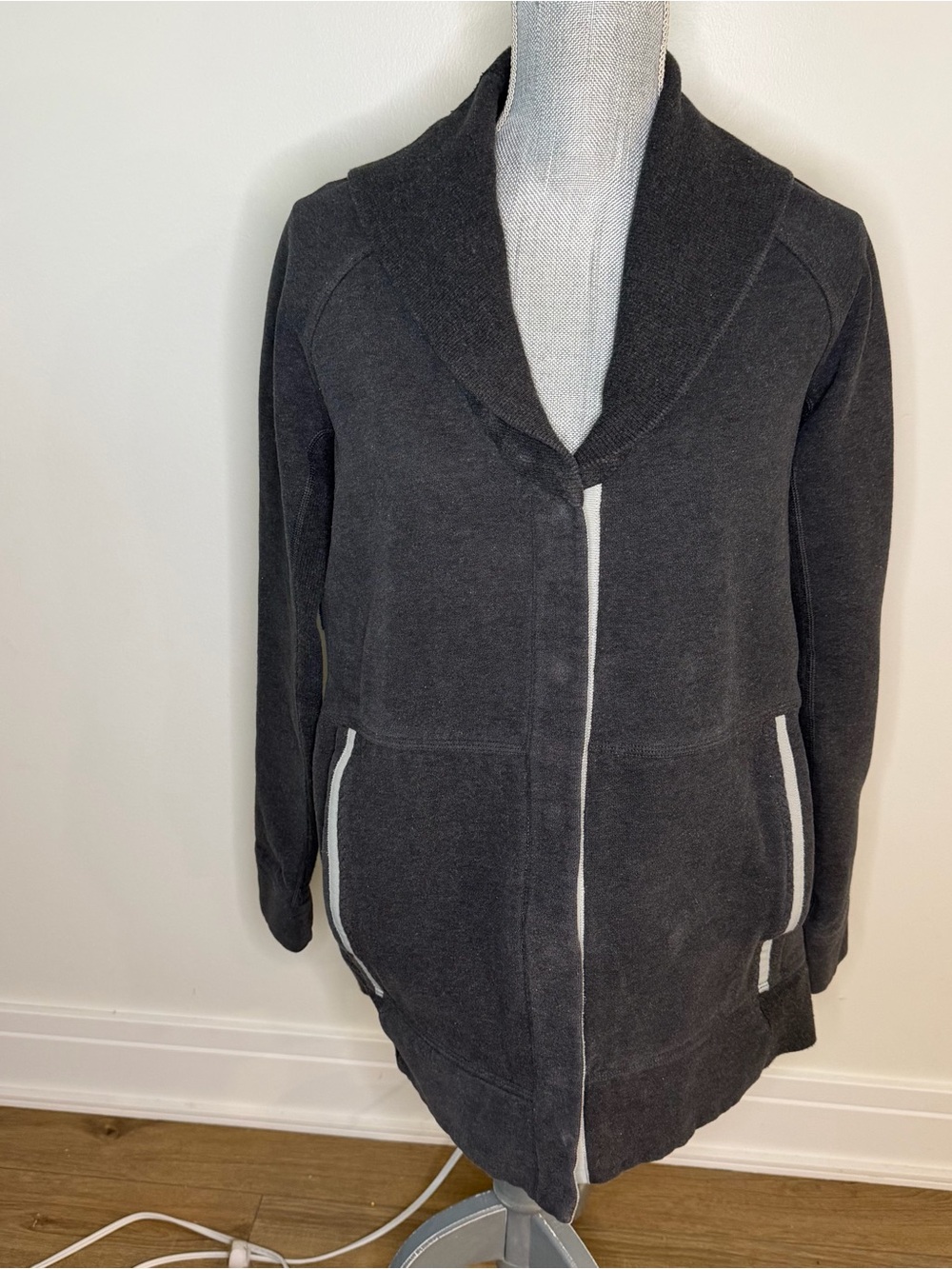 lululemon athletica Charcoal Shawl-Collar Utility Jacket, 6